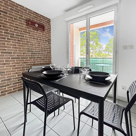 Joli Avec Balcon, Parking - Toulouse * Plaisance-du-Touch