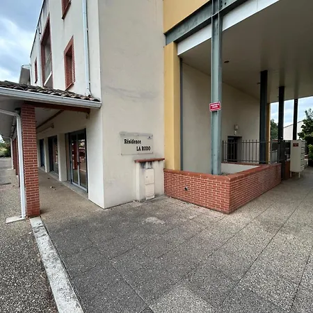 Joli Avec Balcon, Parking - Toulouse Appartement *