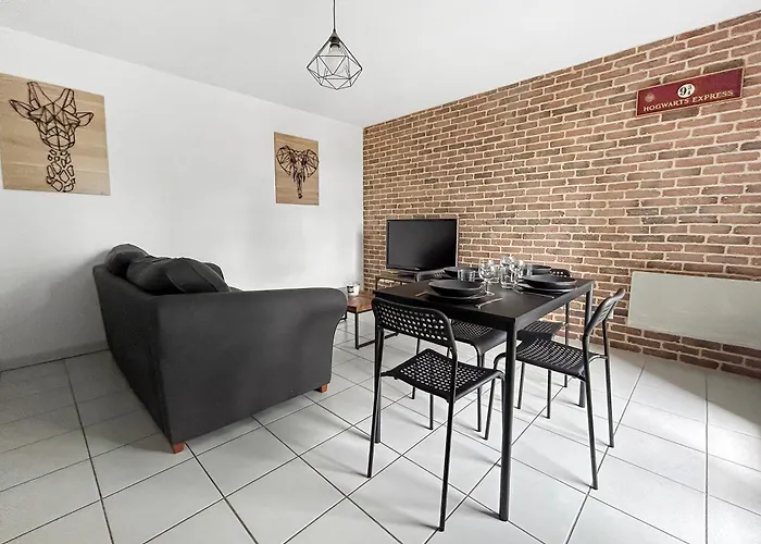 Joli Avec Balcon, Parking - Toulouse アパート Plaisance-du-Touch