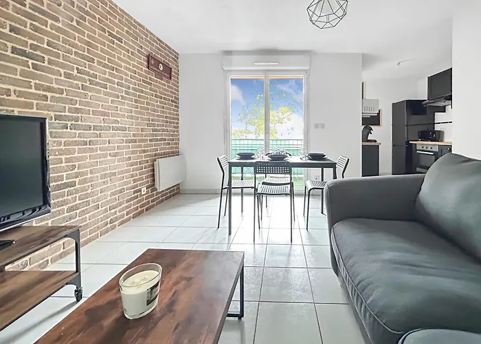 Joli Avec Balcon, Parking - Toulouse